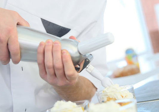 Whipped Cream Cartridges vs. Traditional Whipping Methods: Pros and Cons